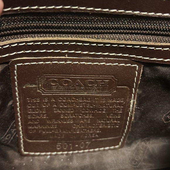 Vintage Coach shoulder bag in gently used condition - Picture 7 of 8